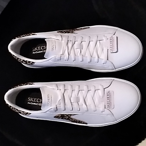 NIB Women's Skechers Court Classics memory foam white with leopard stripe sz 11 - Picture 6 of 10